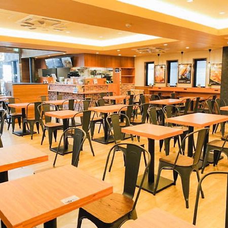 Hotel Livemax Hakataekimae Fukuoka  Buitenkant foto